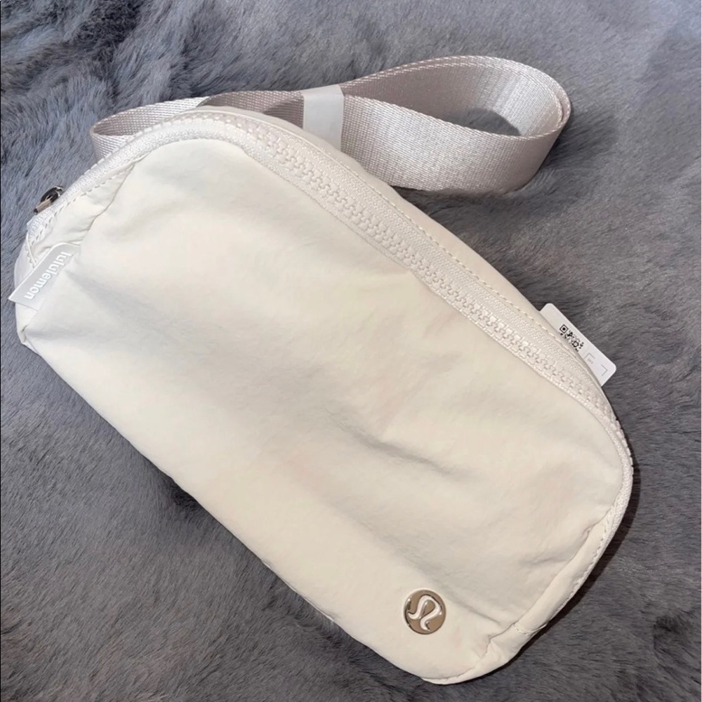 Brand new White Opal Lululemon Everywhere Belt Bag
